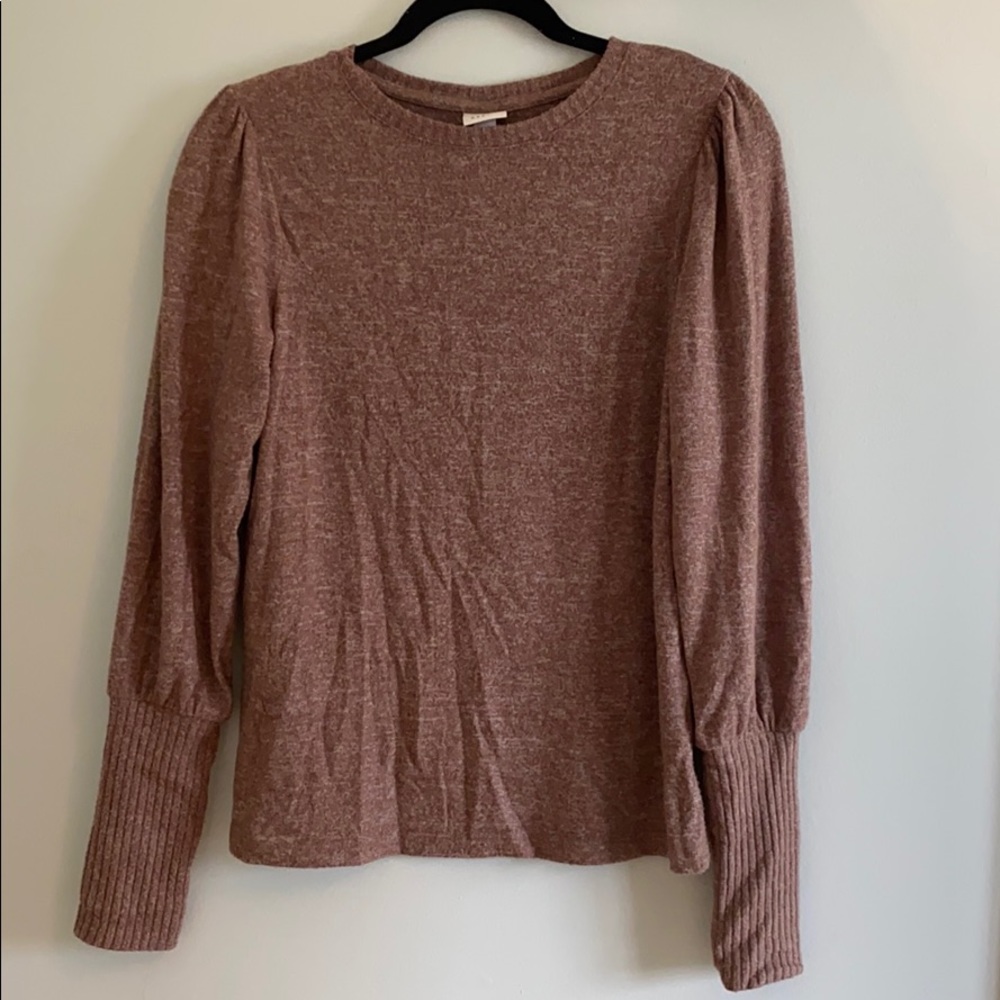 Brown Sweater with balloon sleeve detailing